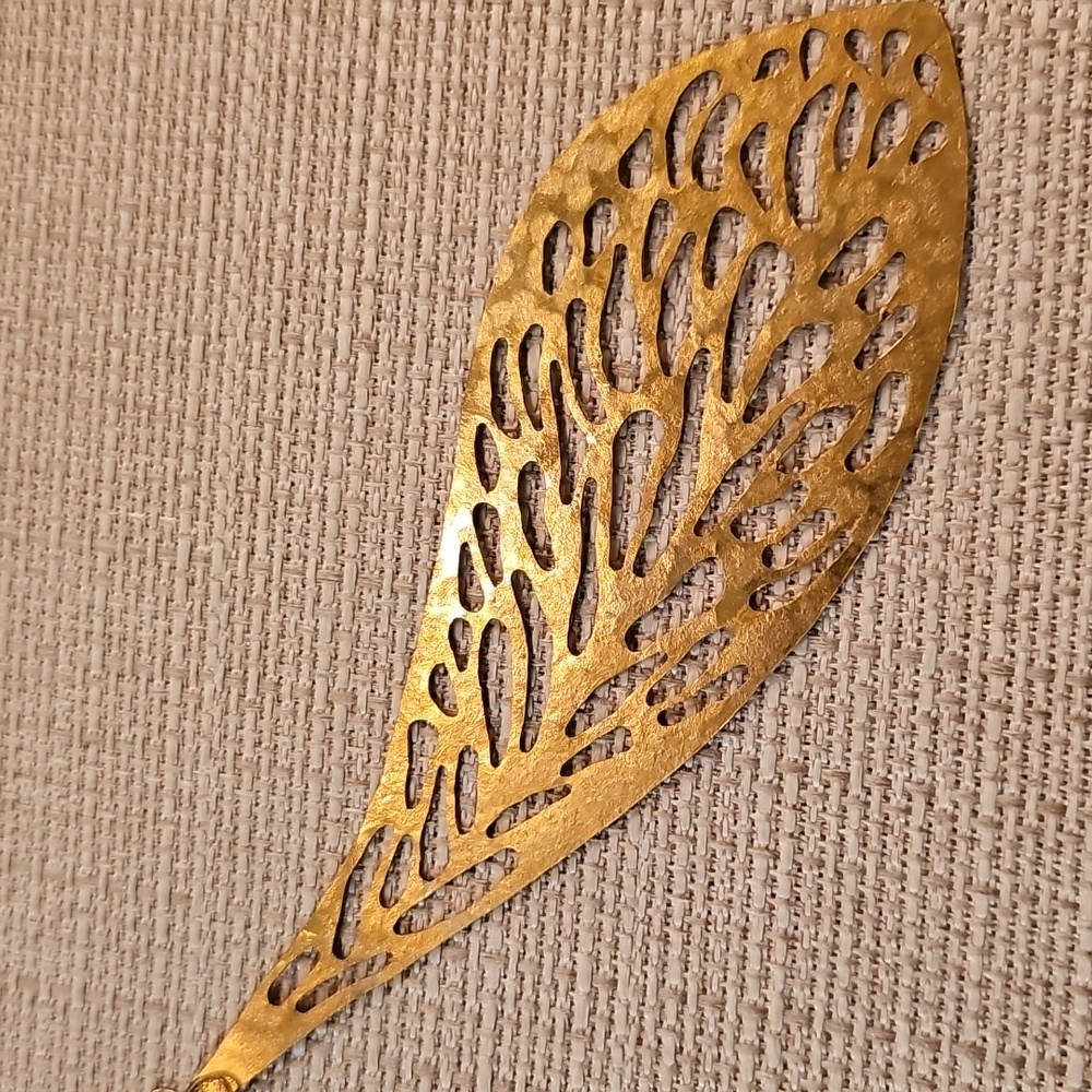 Hammered Brass Leaf/Butterfly/Fairy Wing Pendant on Copper Link Chain - Picture 7 of 8